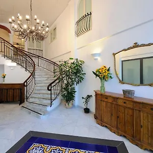 Aurora Aparthotel Amalfi