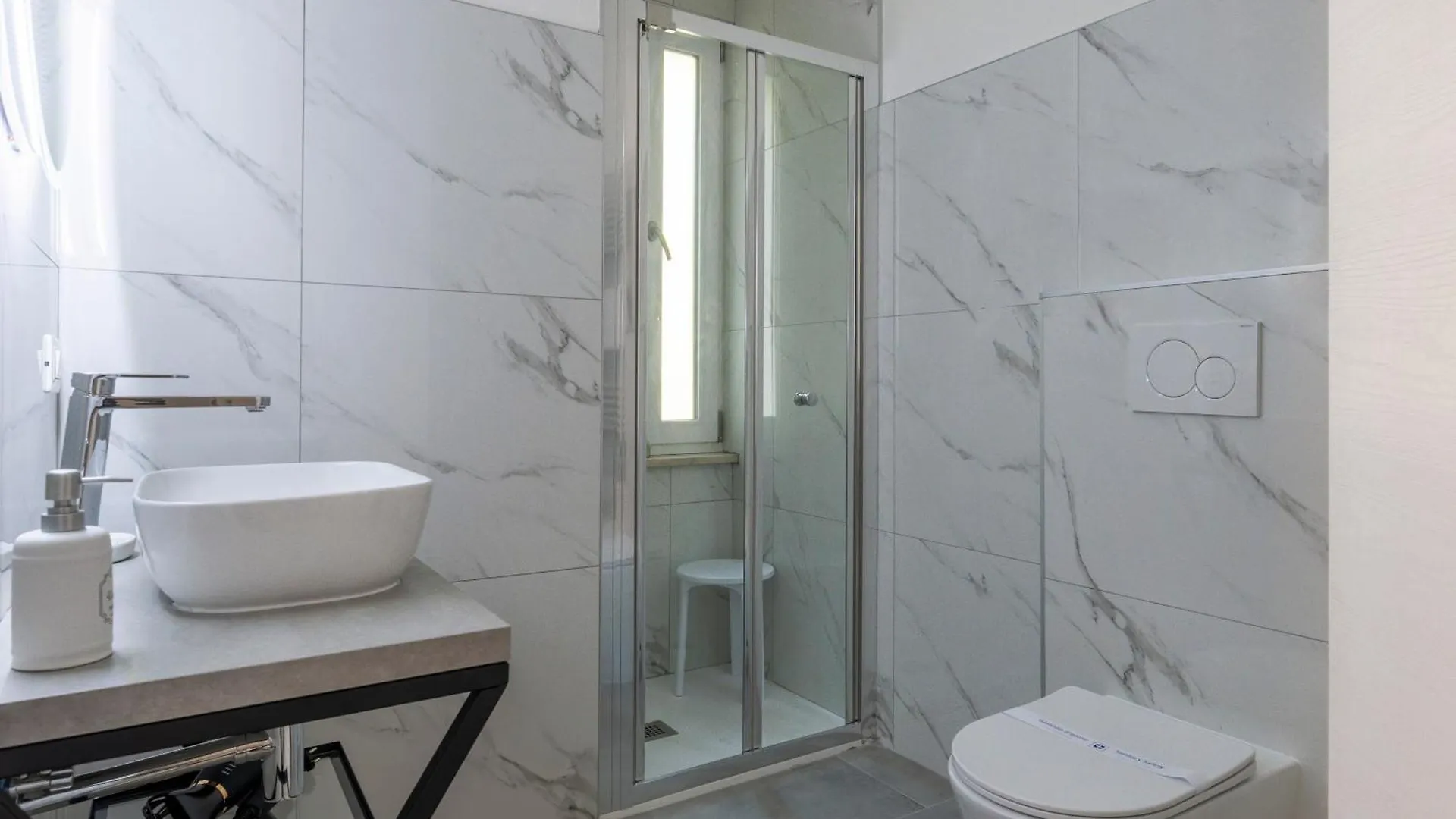 Shiny Rooms Werona Pensjonat